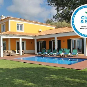 https://bellevue-villa-madeira-magnificent-sea-view-with.madeira-islandshotels.com